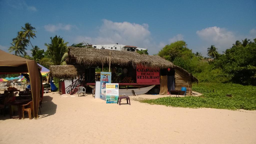 Pearl Deluna Resort Mirissa Exterior photo
