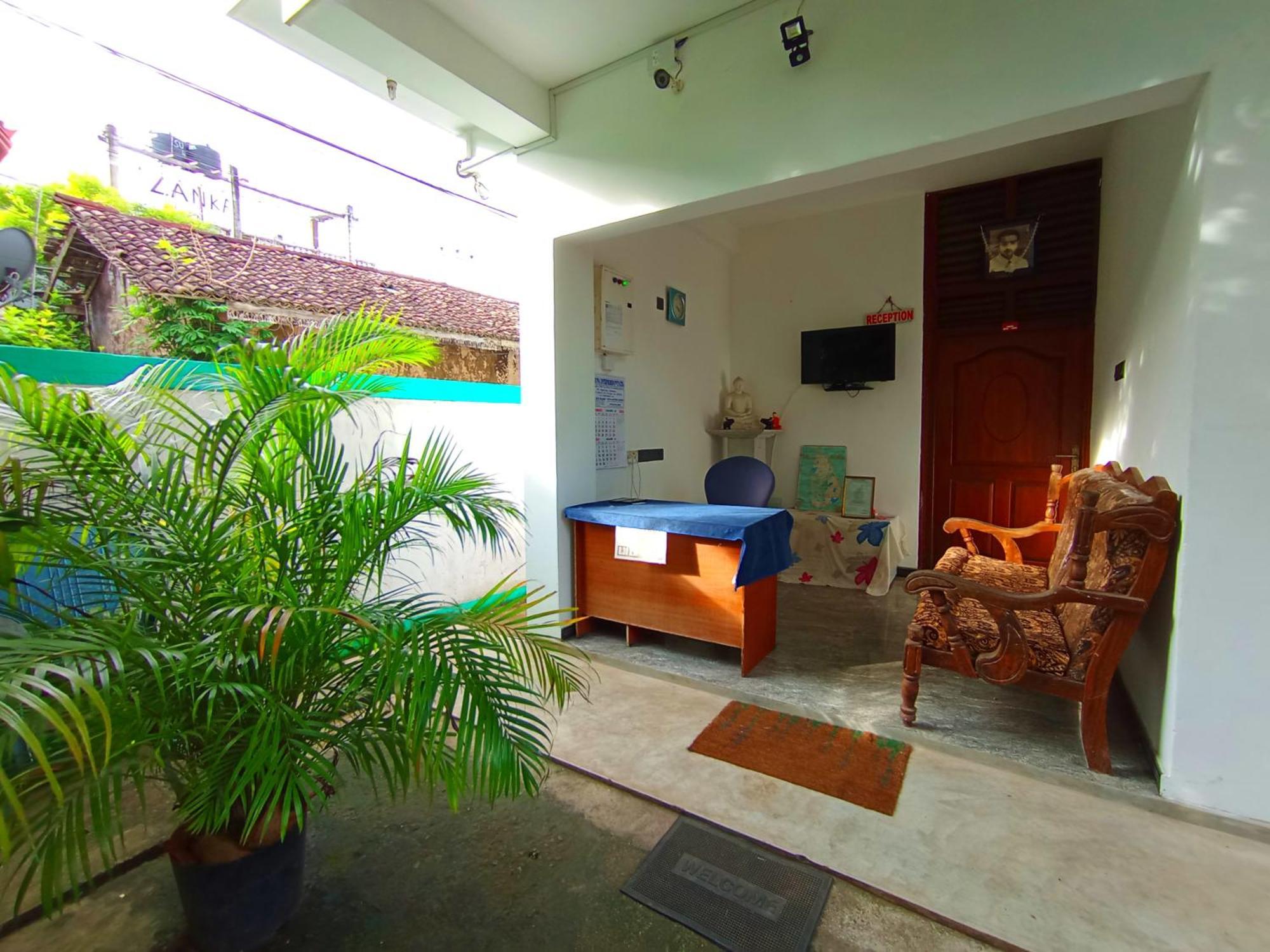 Pearl Deluna Resort Mirissa Exterior photo